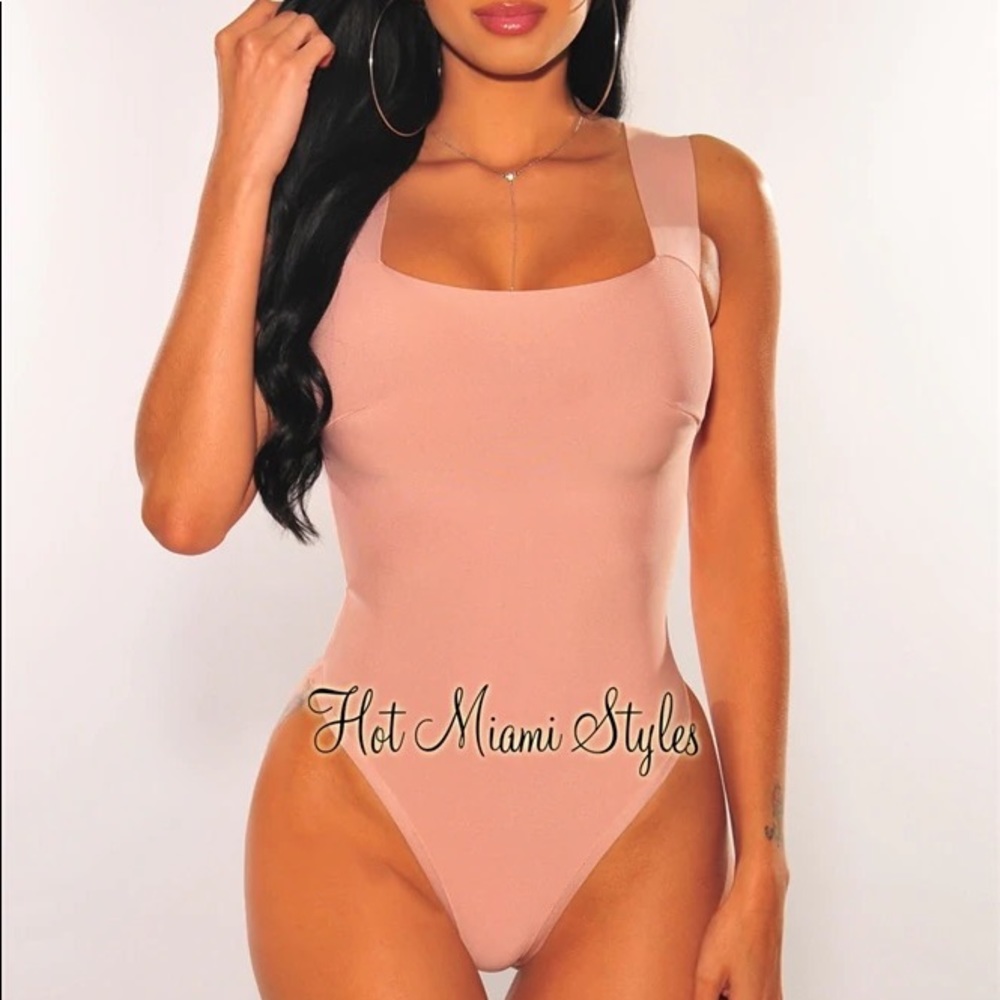 Hot Miami Styles Square Neck Bodysuit in Blush